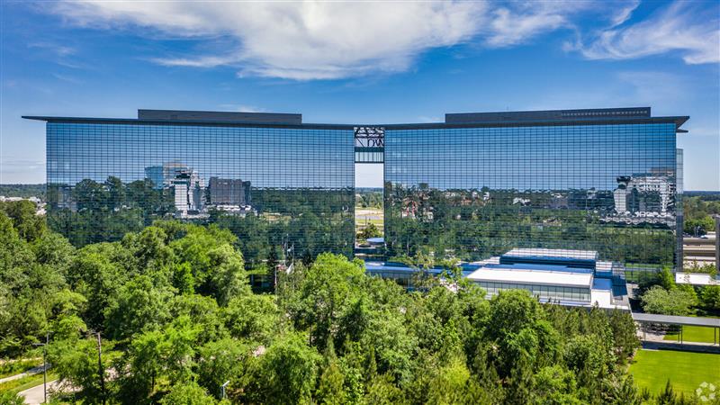 Seizing Strategic Opportunities in a Transforming U.S. Office Market 1